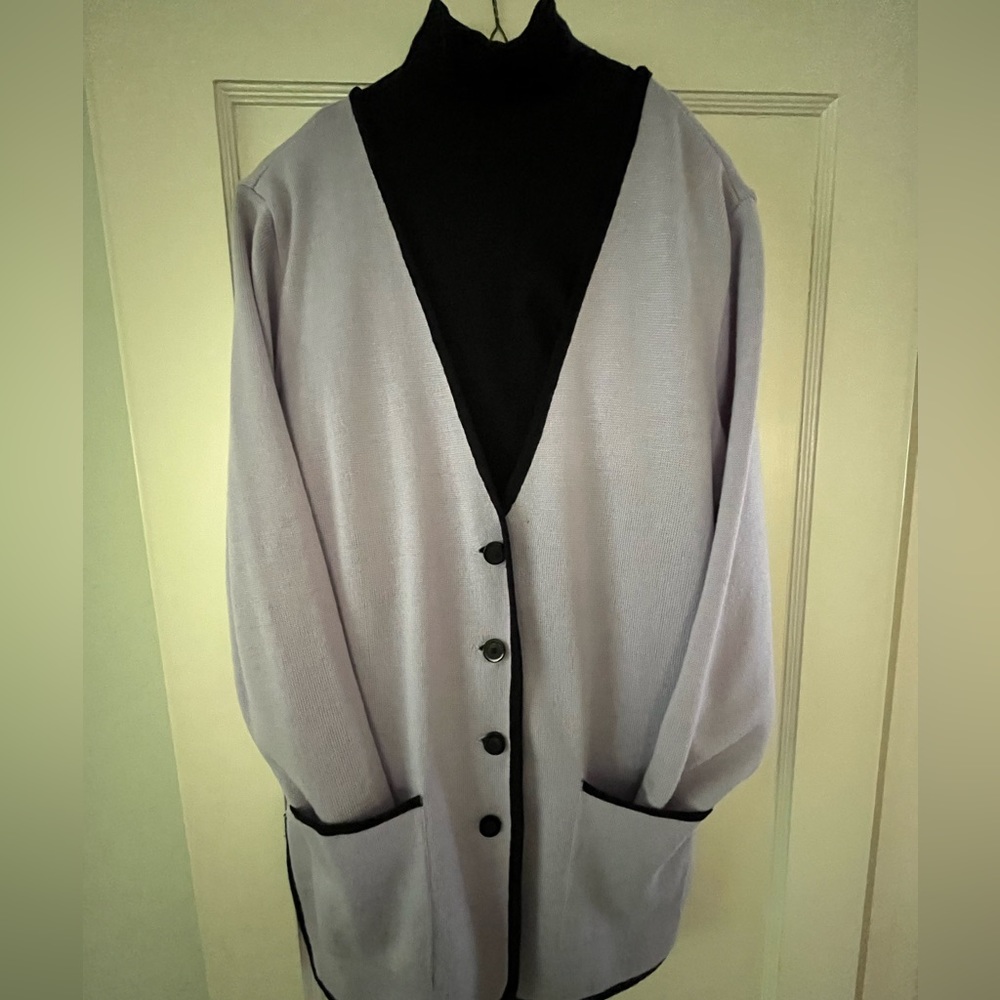 Classiques Entier cardigan. 100% Merino wool, size xs